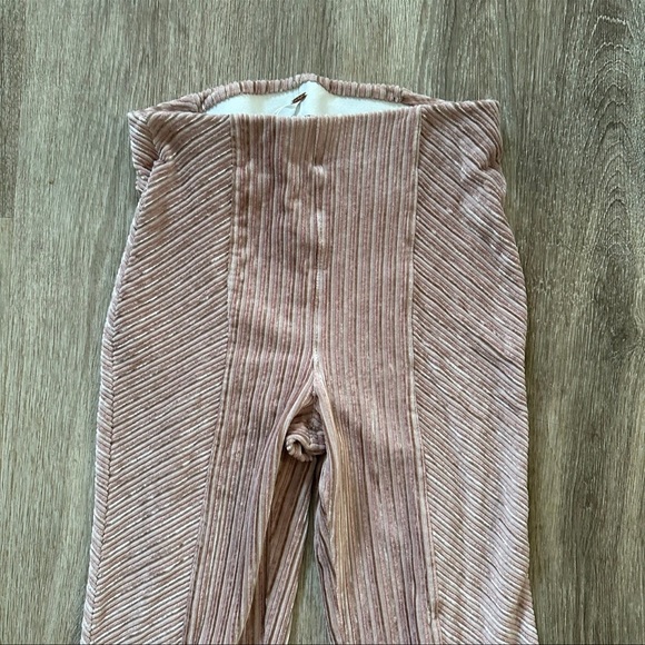 Free People Slim Pull-On Velvet Flare Pants Size Small Blush Pink - Picture 9 of 10